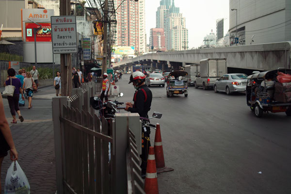 タイに住む日本人が盗難被害に！「警察はちゃんと動いてくれますか？」