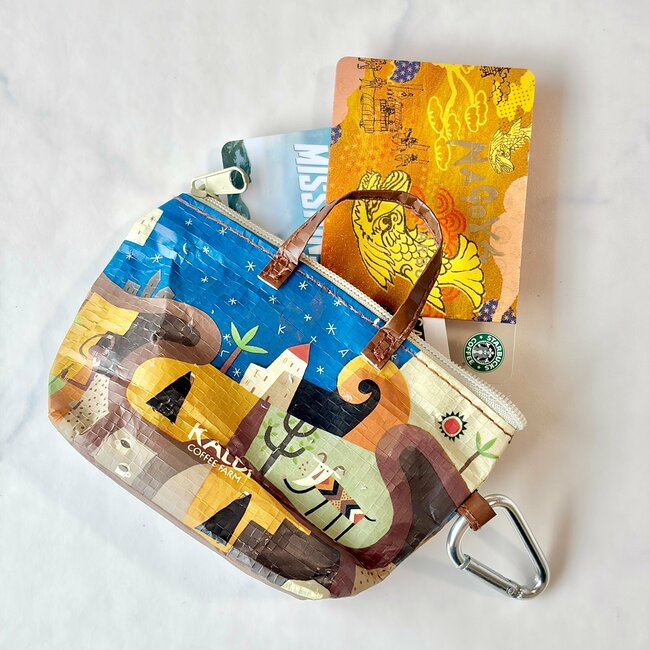 「やっと買えました」「出る度に売り切れ」カルディの“かわいすぎる小物入れ”ミニ財布にもちょうどいい！「手のひらサイズで可愛い」