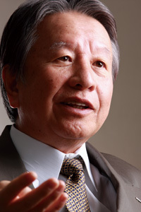 旭化成 藤原健嗣社長インタビュー<br />単なる素材屋ではない<br />新たな社会価値を創出する