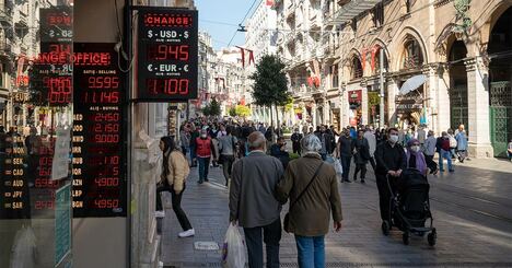 トルコ利下げの失策、新興国投資家への警鐘