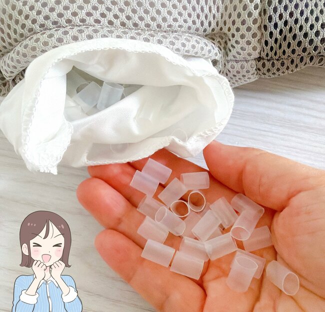 「首や肩が楽になった」ニトリの“2990円まくら”が噂通りの名品だった…！「毎朝肩の軽さにびっくり」「寝つきも良くなった気がします」《購入レビュー》