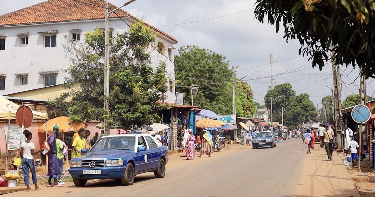ギニアビサウ、ビサウ 