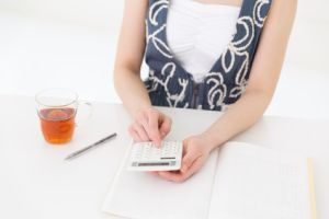パート主婦が被扶養者になるためには<br />仕事を始める・辞める時期に注意!