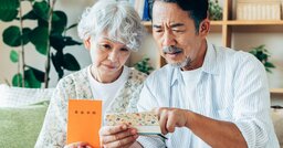 年金受給「70歳」まで遅らせるとどれだけお得？→富裕層専門税理士がズバリ回答