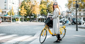 なぜ“美しくない”りんごに行列ができるのか?パリジェンヌの“最高の贅沢”とは