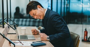 働いている場合じゃない!?株価は上がっているのに賃金が目減りする理由
