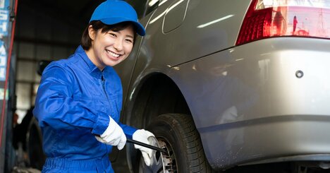 「女に車の事はわからない」男社会の自動車整備会社でシンママ社員が大出世できたワケ