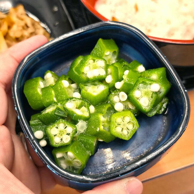 「今週だけで3食たべてる」吉野家の“夏限定よくばりメニュー”ウマすぎて何度も食べたくなる…！「吉野家で1番好き」「期間限定が惜しい」