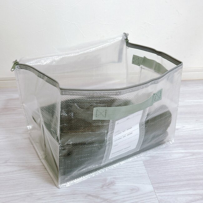 冬物ニットが6枚入った…！3COINSの“おしゃれ大容量ボックス”衣替えにめっちゃ使える！「今まで何十個も購入しています」「クローゼットの棚にピッタリ」