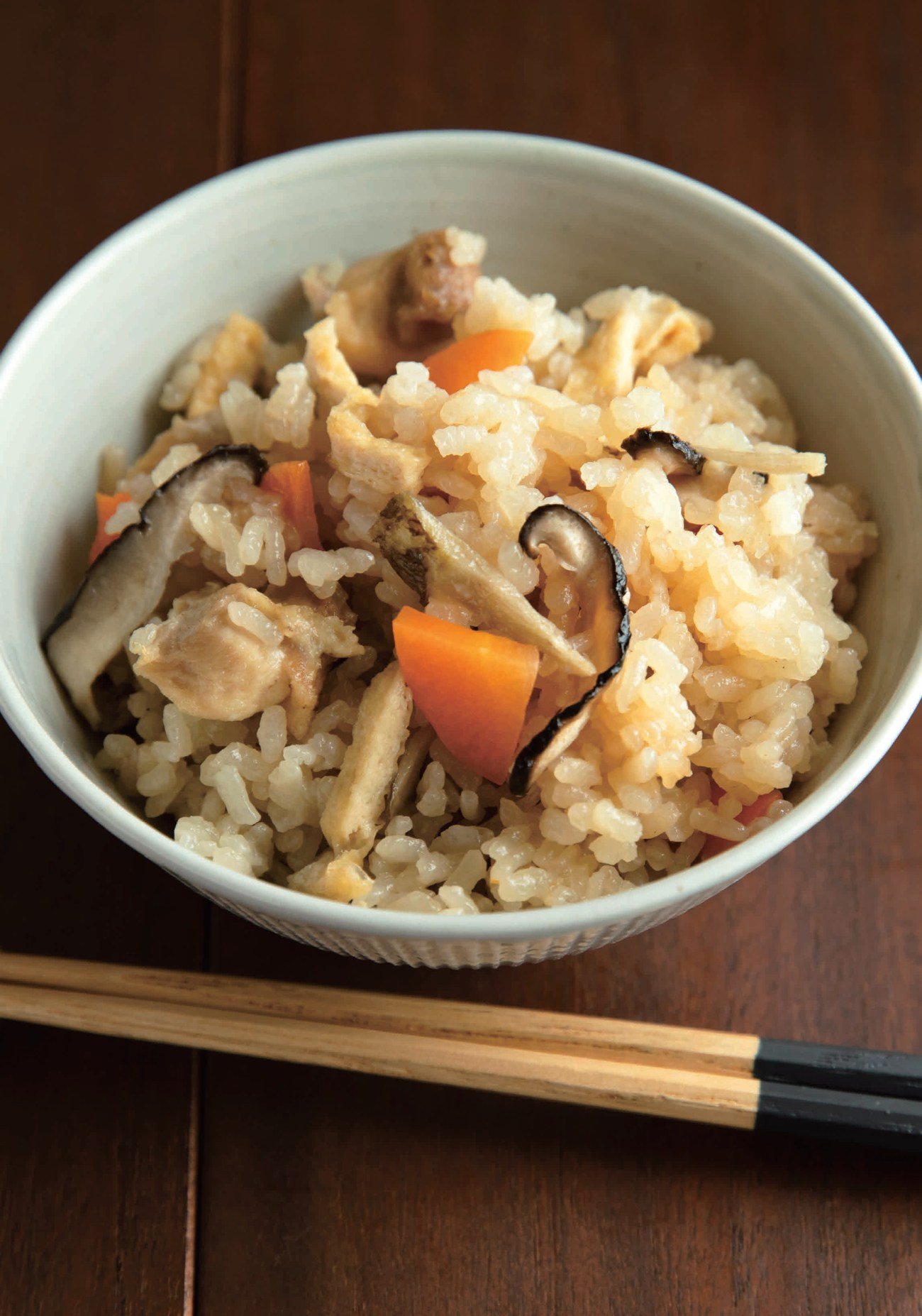【定番ほかほか料理】電子レンジで1人分の炊き込みごはんを作ろう