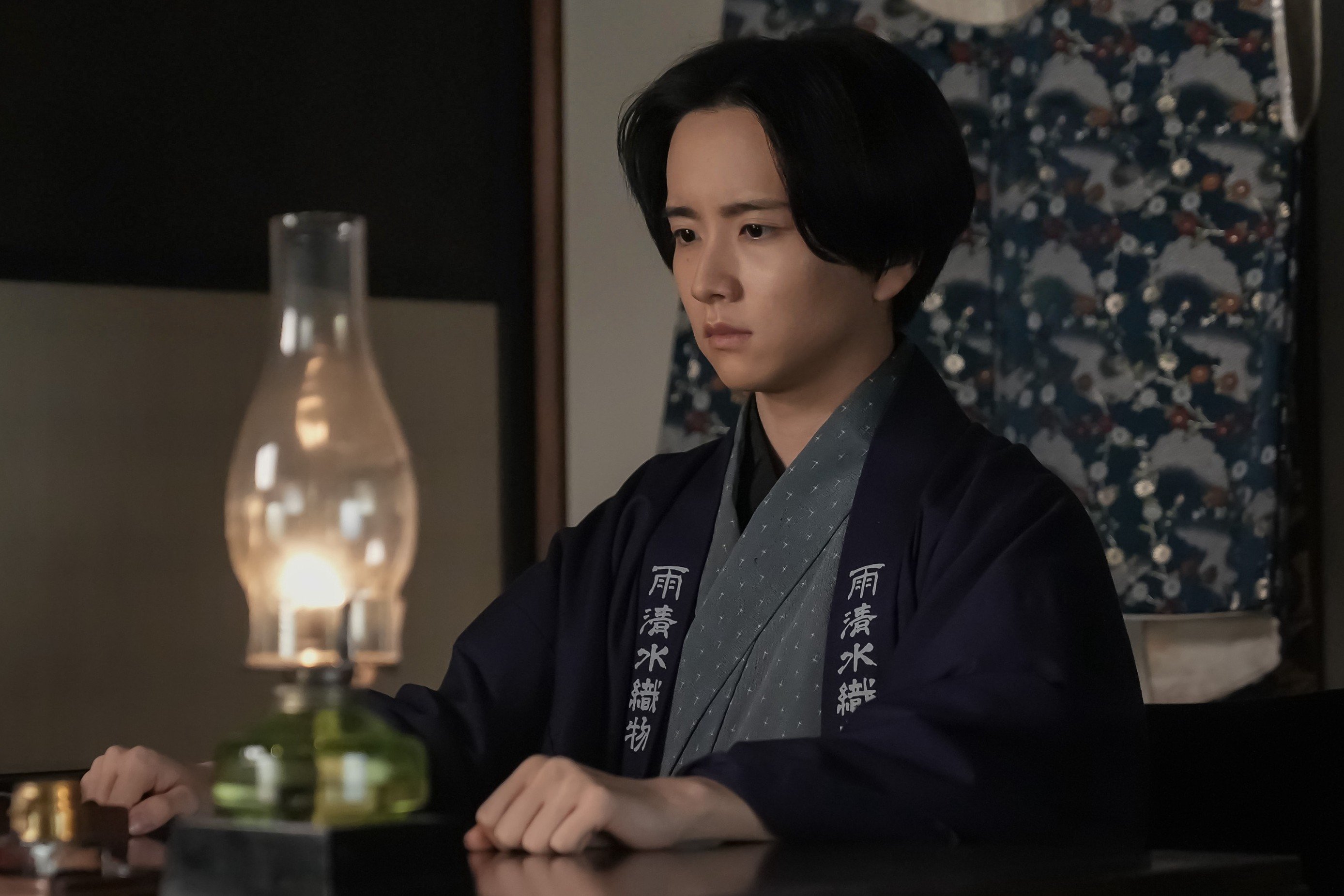 「クレバーな人」と記者が感嘆、朝ドラ初出演の注目俳優・板垣李光人の現場での振る舞いがさすがだった