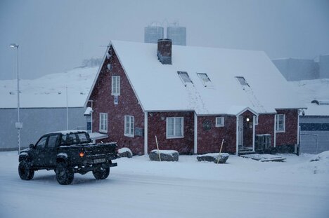 グリーンランド、トランプ氏の野望から逃れられず