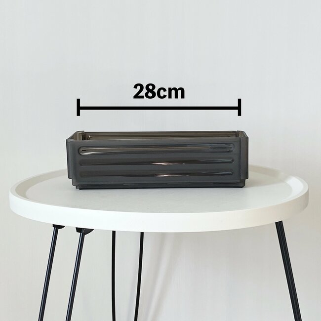 「何度購入したかわからない」3COINSの“置きたい場所にフィットする収納”キッチンのごちゃごちゃがスッキリ片付いた！「とても重宝しています！」「嬉しいサイズ感」