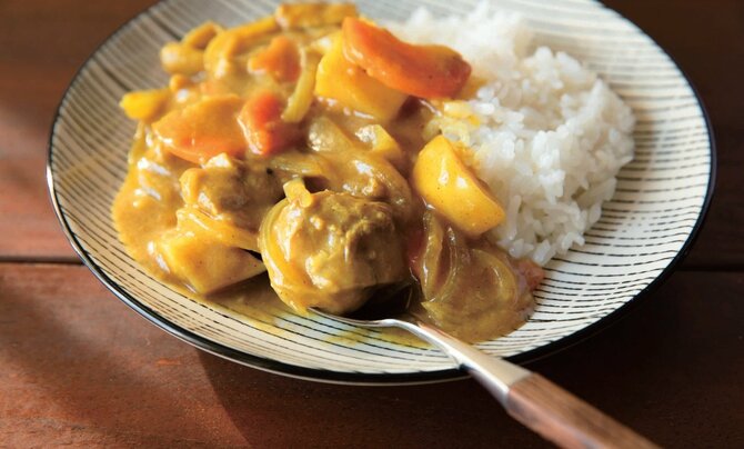 【カレールウ不要】電子レンジで1人分の和風チキンカレーを作ろう