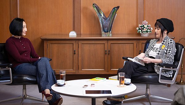 ブレイディみかこ×関美和「もう、絶賛って言葉の上に何かある?」