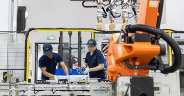 中国が席巻する蓄電池市場、太陽光・風力エネの鍵握る