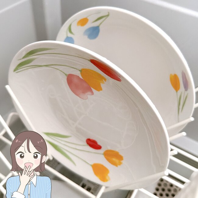 思わずまとめ買いした…！セリアの「昭和レトロな食器」チューリップ柄が可愛すぎる！