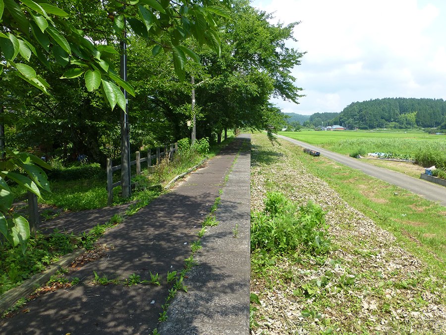中居駅跡