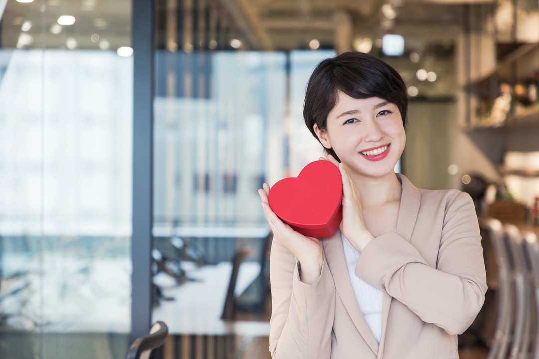 提案は私、<br />支払いは旦那の社長!<br />プレゼントで奥さんのハートをつかめ