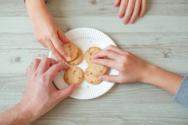 「最後のひとつ」取る? 取らない?<br />育ちがいい人はどうする