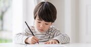 子どもの教育クイズ4問「お金のかけ時、いい褒め方…」教育経済学者の答えは？