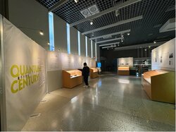 量子力学100年の年に満を持して開催！ 国立科学博物館の企画展「量子の世紀」が面白すぎる！