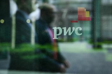監査大手PwC、生成AIに投資へ　3年で10億ドル