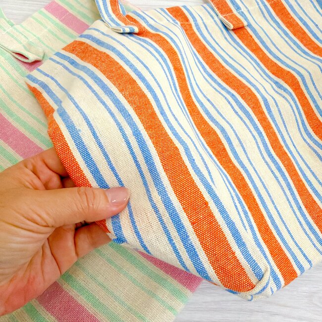 まとめ買いして大正解…！セリアの「めちゃかわトートバッグ」ありそうでなかったデザインに感動した！《購入レビュー》