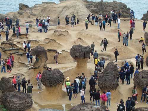 台湾屈指の観光スポット、野柳地質公園