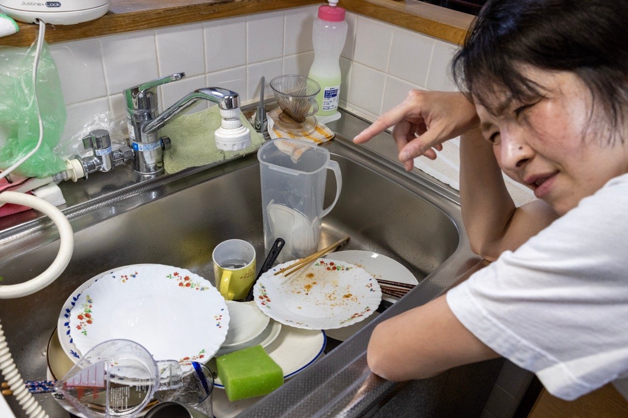 「食器の洗い方が雑…。後で洗いなおそう」と我慢している人が気づかない「NG行動」とは？