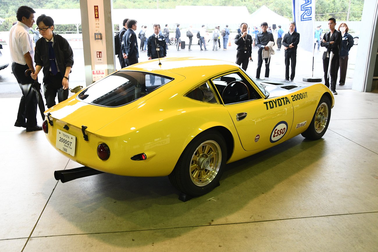 トヨタ2000GTスピードトライアル車レプリカ　リヤスタイル