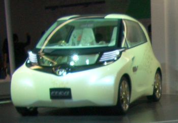 トヨタの量産型電気自動車は東京モーターショー展示車とは 別物 だ エコカー大戦争 ダイヤモンド オンライン