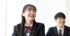 【1分でわかる】勉強を教えるのがうまいお父さんはどちらでしょうか？