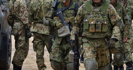 テロや銃撃事件で「命を守る」正しい行動とは、元自衛隊戦闘訓練教官が指南