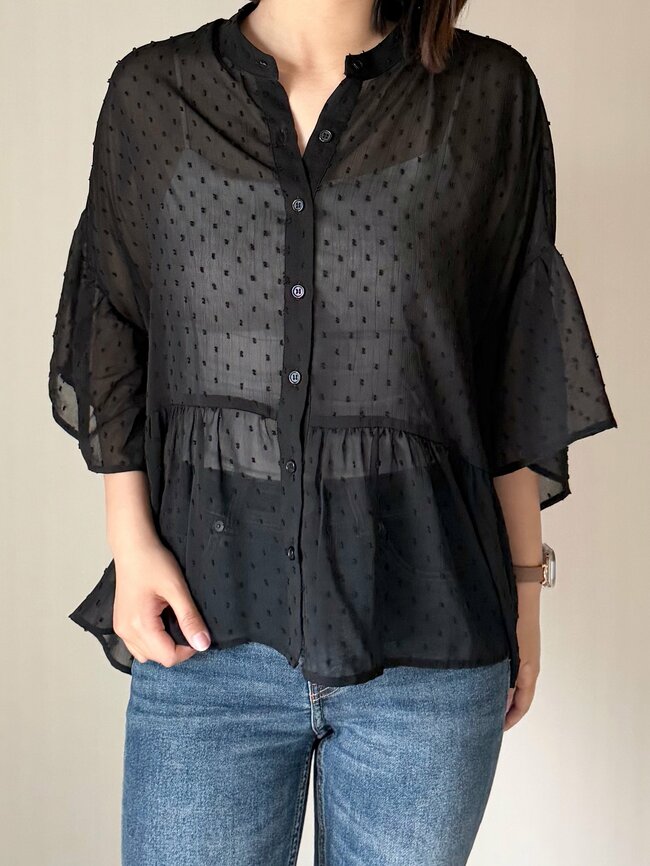 【しまむら】サッと羽織るだけでカワイイ!1639円の「涼しげトップス」ふんわり揺れるフレアシルエットが素敵すぎる!《着用レビュー》