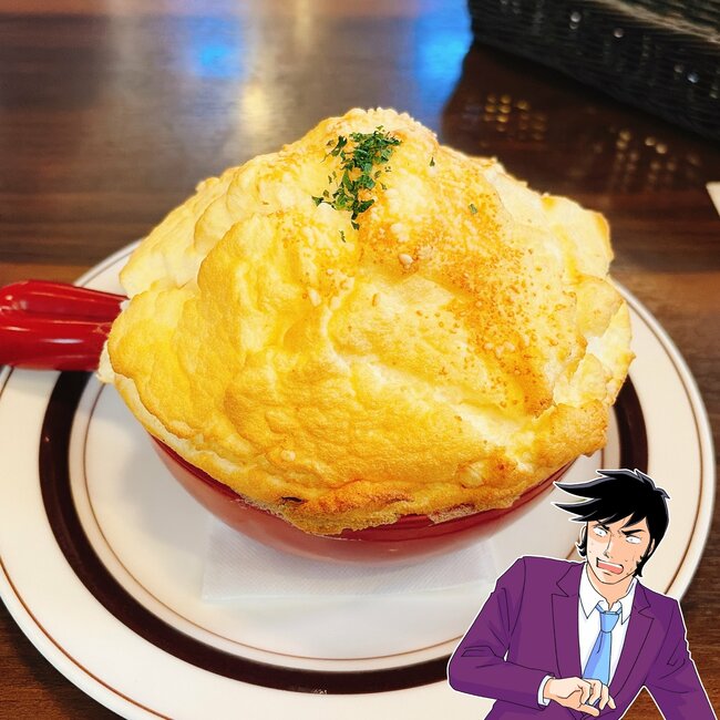 「いや、デカすぎるだろ…！」星乃珈琲の“ふわふわドリア”迫力すごくて笑っちゃう！「想像以上のボリューム」「めちゃ美味しくて衝撃」