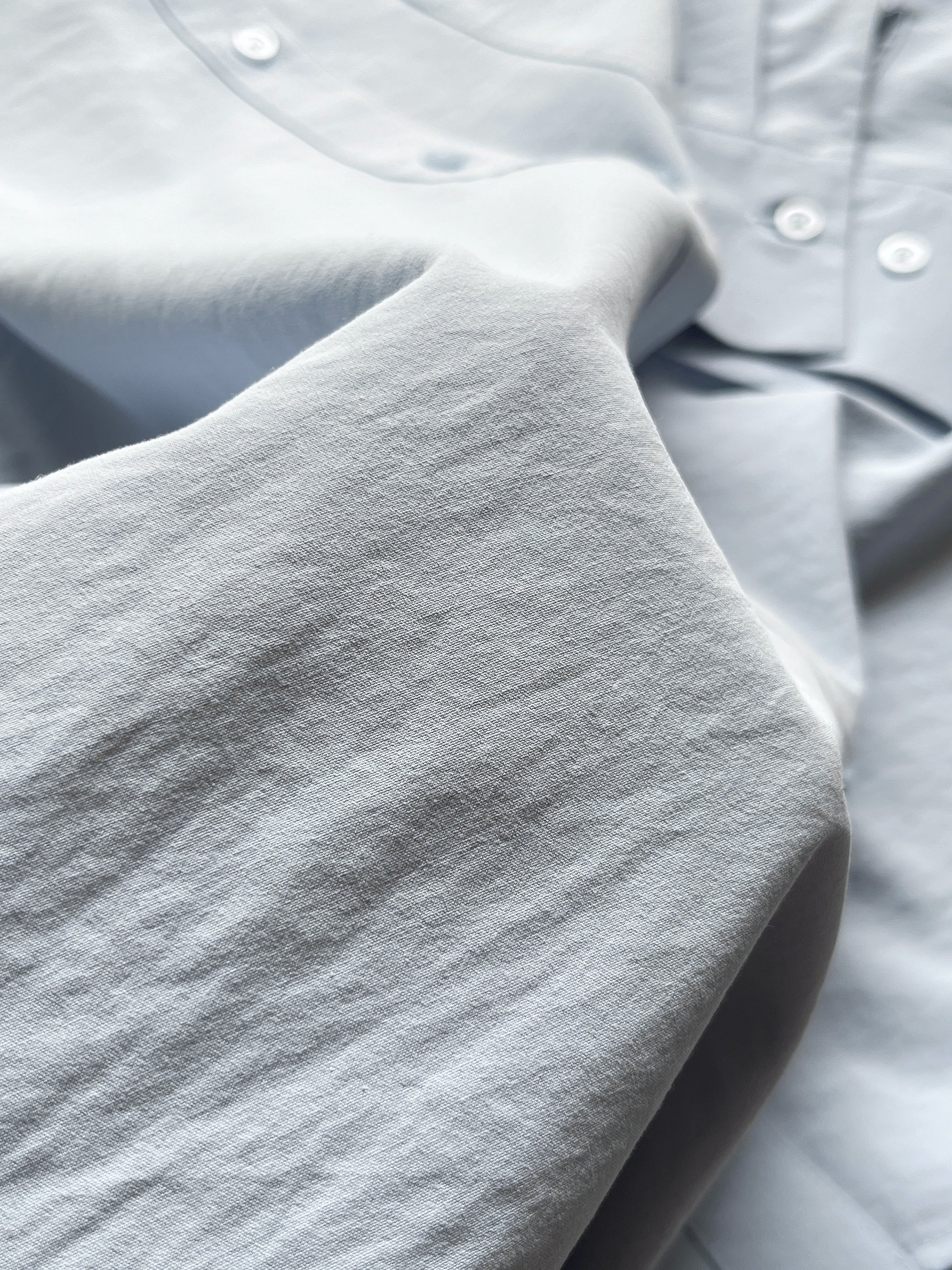 「思わず2色買い」GUの“2490円トップス”サッと羽織るだけでオシャレなの…!「ヘビロテしてます」「着痩せして見える」