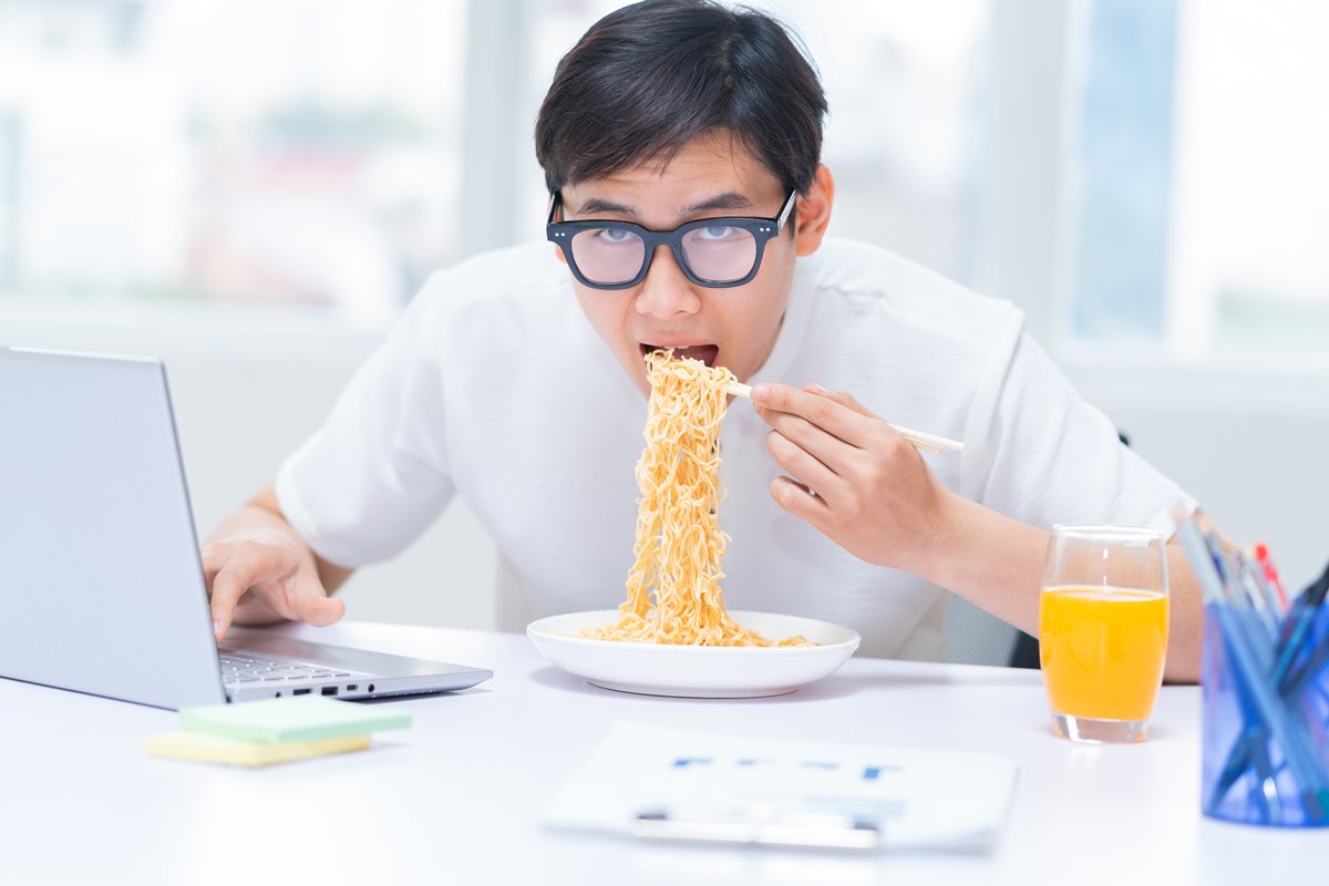 「かめない男」はメタボになる