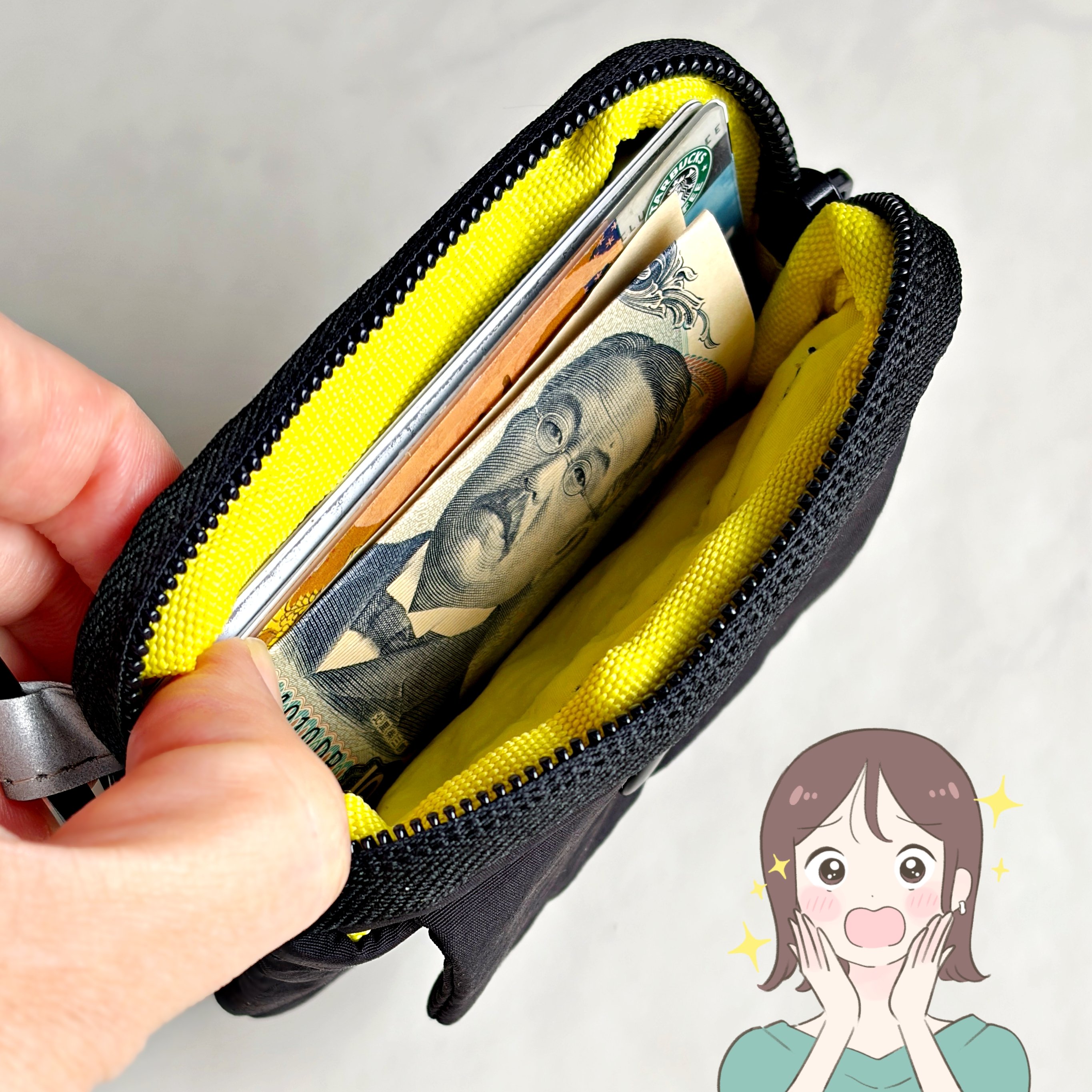 【3COINS】カードや診察券が35枚入った！ミニ財布になる“天才ポーチ”ポケット代わりに使えて便利！「カギがすっぽり入って使いやすい」「私と息子用に2つ購入しました」《購入レビュー》