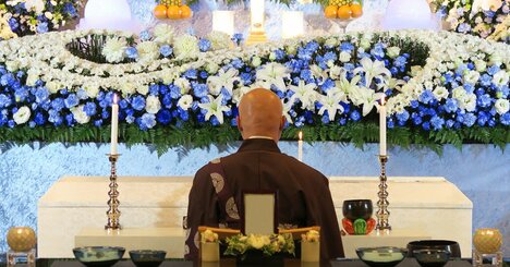 葬式ってぼったくりすぎない!?お寺の独占市場だった葬儀業界に、神社が“激安終活ビジネス”で殴り込みをかけた裏事情