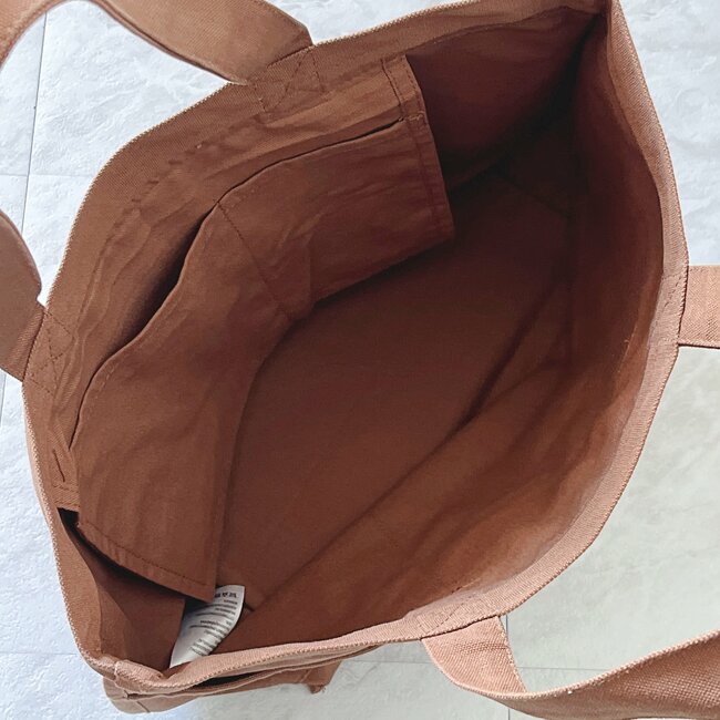 「衝動買いしました」「可愛くてオシャレ」無印良品の“大容量トートバッグ”ポケットたくさんで使いやすい！「丈夫なところがオススメ」