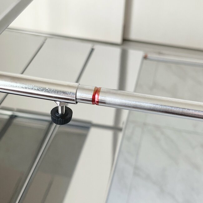 「もっと早く買えば良かった」ニトリの“おしゃれ収納”キッチンのデッドスペースが生まれ変わった!「シンク下が大幅にスッキリ」「片付けスペースが広がりました」