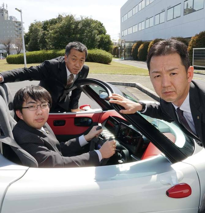中島 康、新谷勇志、長屋竜也