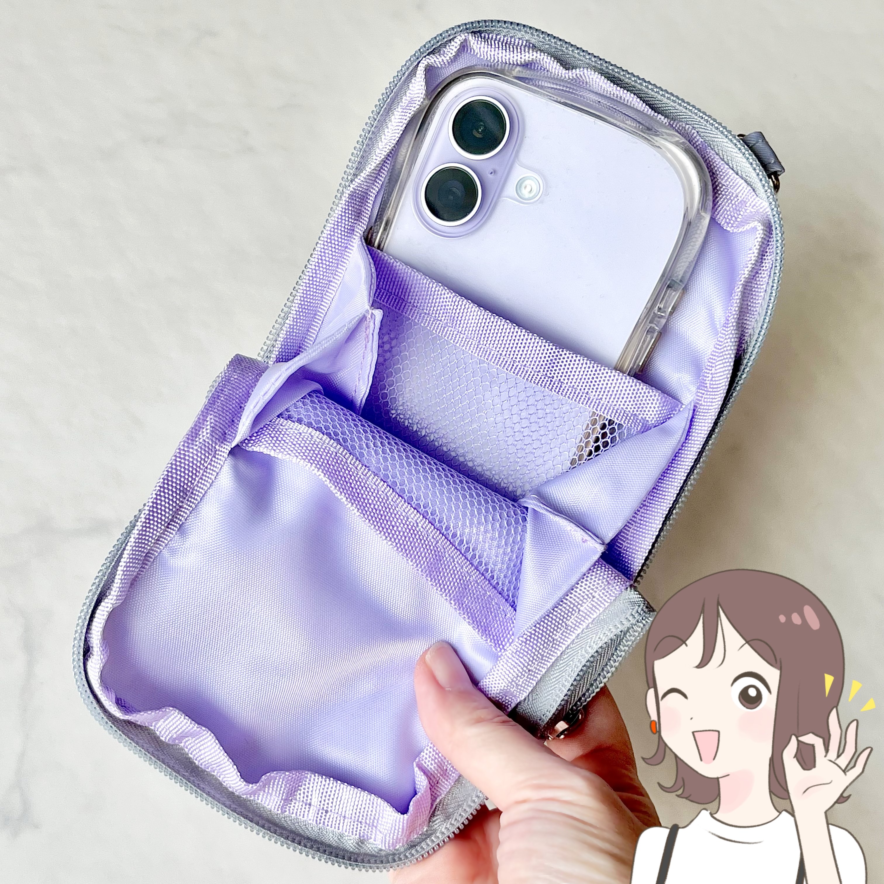 便利すぎて3色まとめ買いした！ダイソーの“財布がわりになるポーチ”お散歩や旅行で大活躍！「ガバッと開いていい」「内ポケットたくさんあって助かる」《購入レビュー》