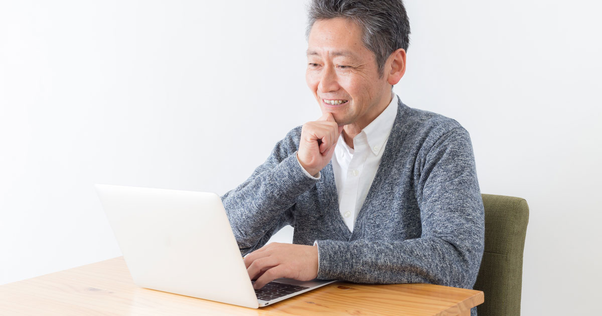 おじさんたちが同類の「おじさんユーチューバー」を好んで見る理由