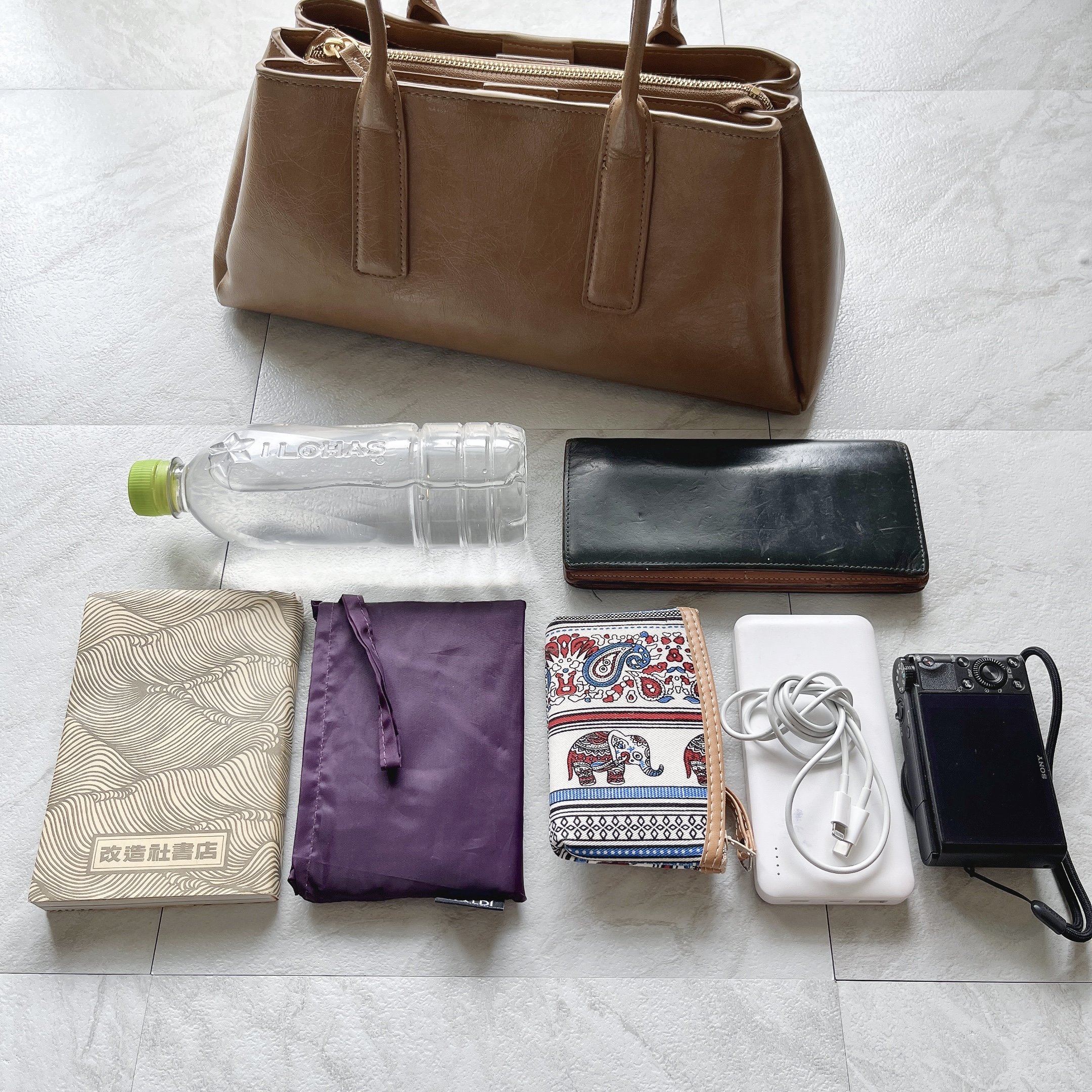 《ZARAセール品》コンパクトなのに収納力すごっ!6590円→3950円の「高見えバッグ」ペットボトルや長財布が入るから使いやすい!