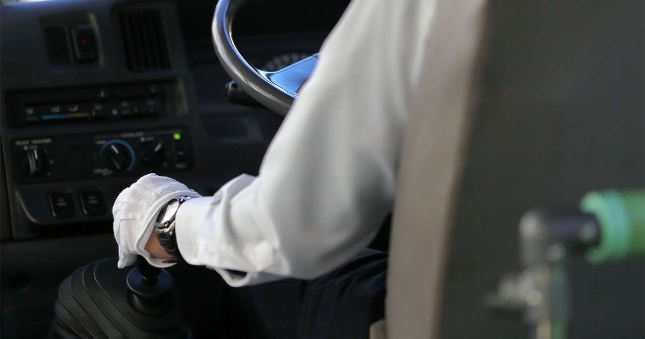 オタク席でしゃべり続けるバスマニアに困惑…バス運転手のトホホな日常