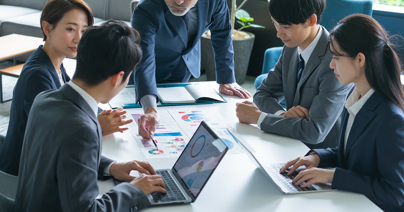 ダメなリーダーは「ムダな会議」をする。優秀なリーダーの「意味がある会議」とは?