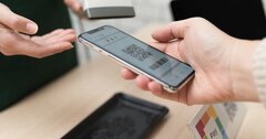 いま最もおトクなキャッシュレス決済は？消費増税後に優劣くっきり