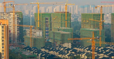 中途半端な中国経済対策、深刻化する問題